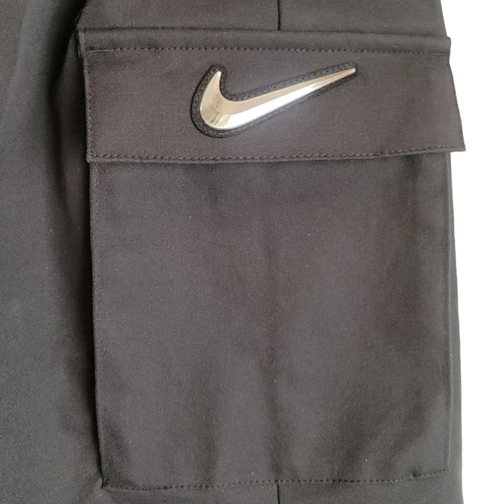 Women's Nike Sportswear Swoosh High Rise Cargo Shorts, Black - Medium - Picture 6 of 12